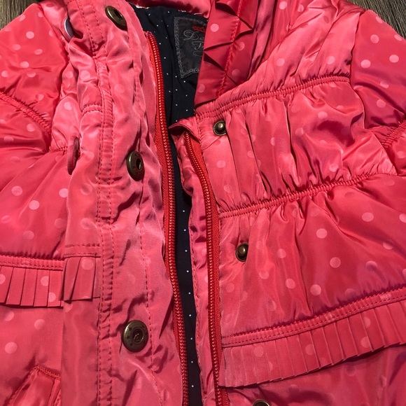 Beautiful French Puffer Winter Coat - Picture 4 of 10
